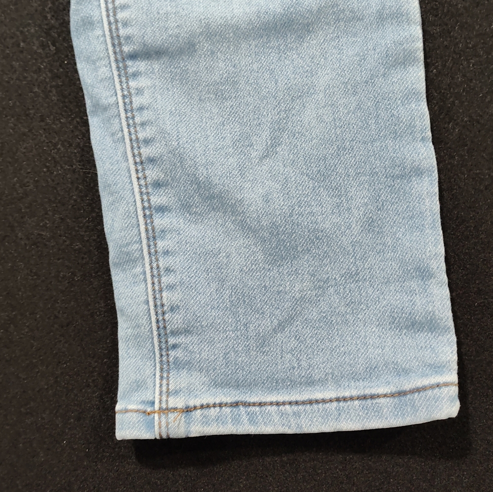 Sandpiper Petite Women's Distressed Straight  Blue Jeans Size 6p - Picture 2 of 9
